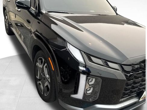 Used 2023 Hyundai Palisade SEL w/ Premium Package AWD/4WD image 8