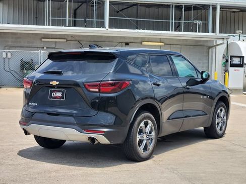 Used 2025 Chevrolet Blazer LT FWD image 7