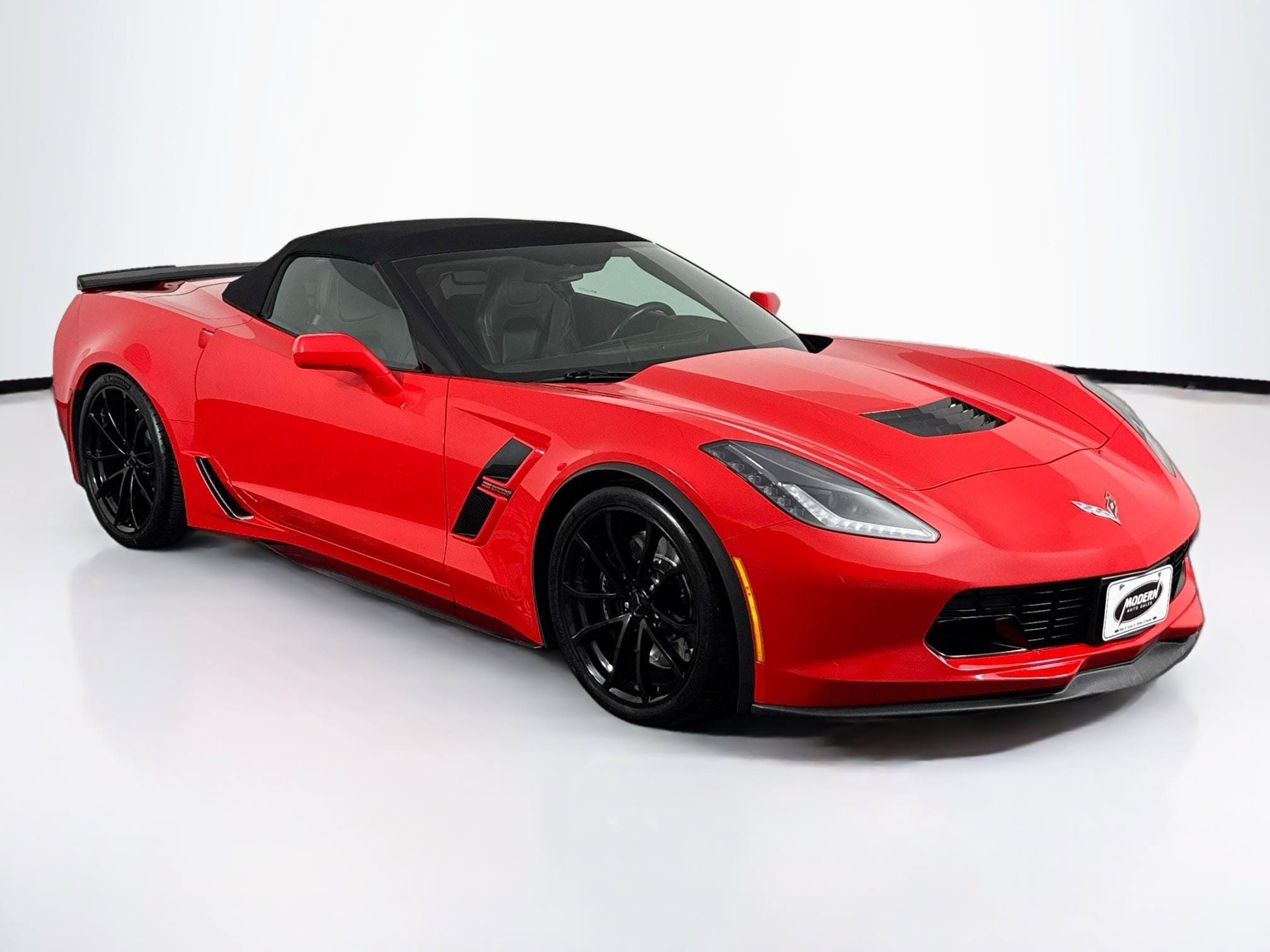 Used 2017 Chevrolet Corvette Grand Sport w/ Battery Protection Package RWD image 2