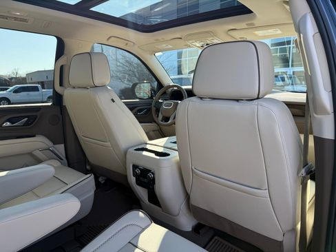 Used 2024 GMC Yukon Denali image 22