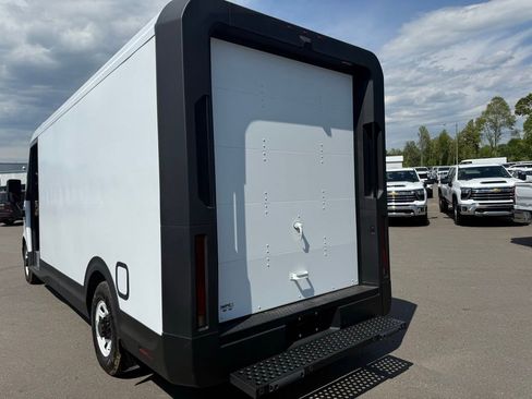 Used 2024 Chevrolet Brightdrop 600 w/ Commercial Equipment Package AWD/4WD image 20