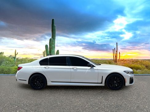 Used 2021 BMW 750i xDrive w/ Executive Package AWD/4WD image 6