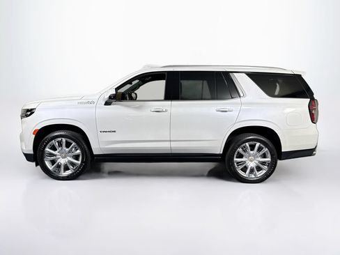 Used 2022 Chevrolet Tahoe High Country RWD image 2