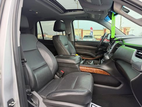 Used 2018 Chevrolet Tahoe Premier RWD image 11