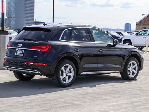 Used 2023 Audi Q5 2.0T Premium w/ Convenience Package AWD/4WD image 4