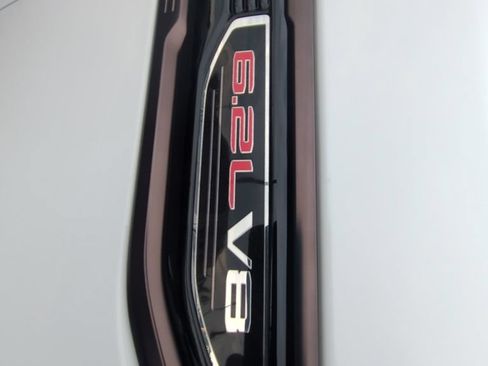 Used 2025 GMC Sierra 1500 AT4X AWD/4WD image 32