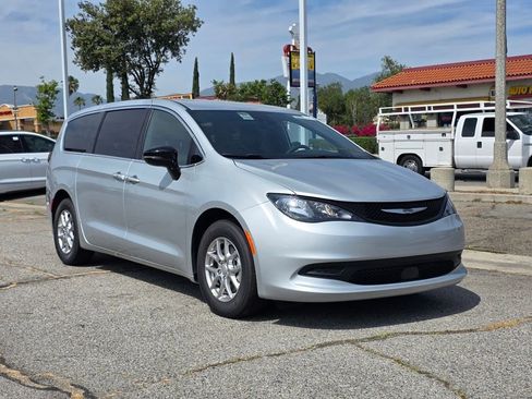 New 2026 Chrysler Voyager LX image 1
