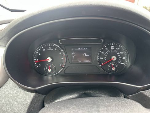 Used 2016 Kia Sorento AWD image 9