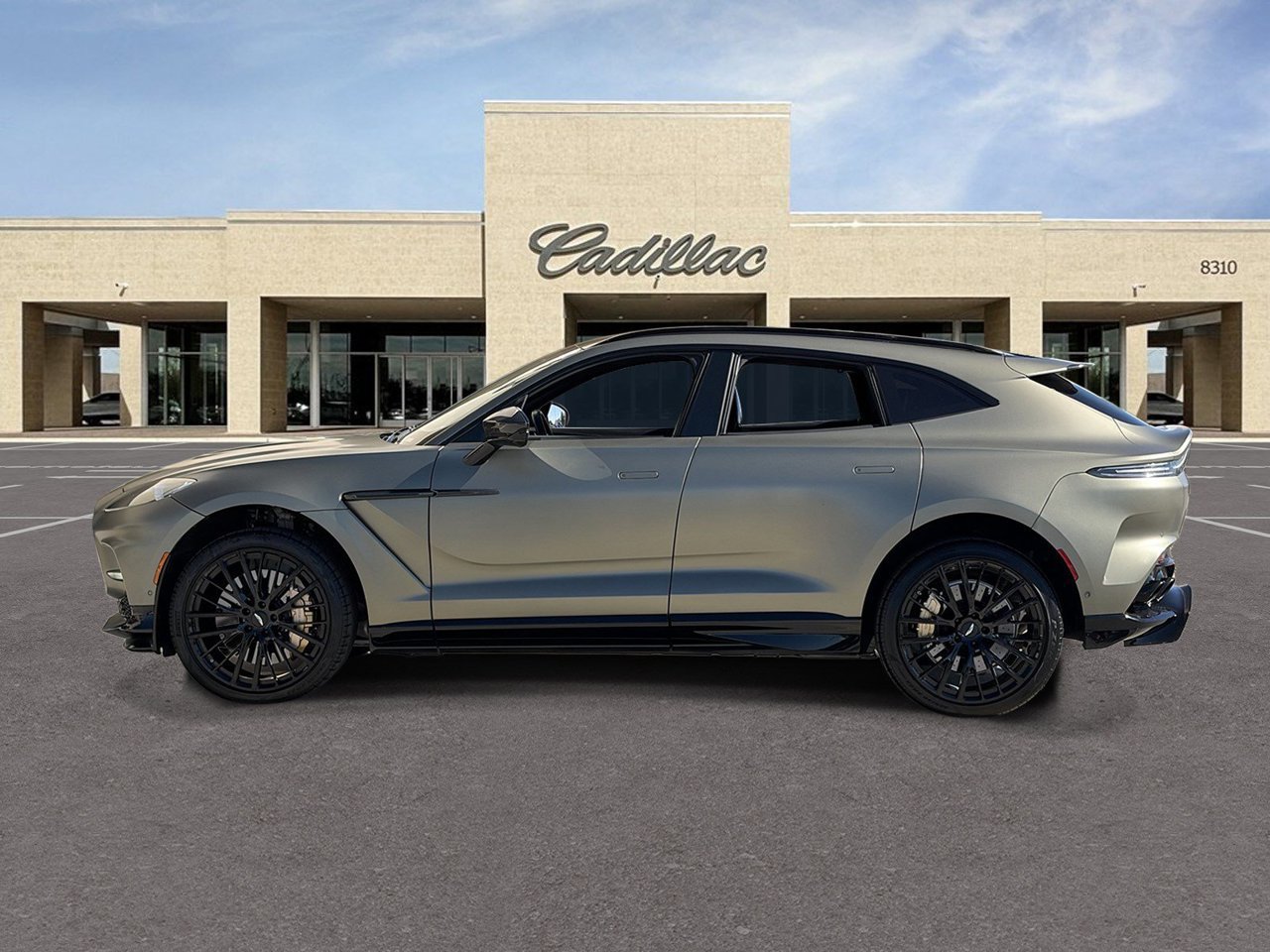 Used 2023 Aston Martin DBX 707 AWD/4WD image 8