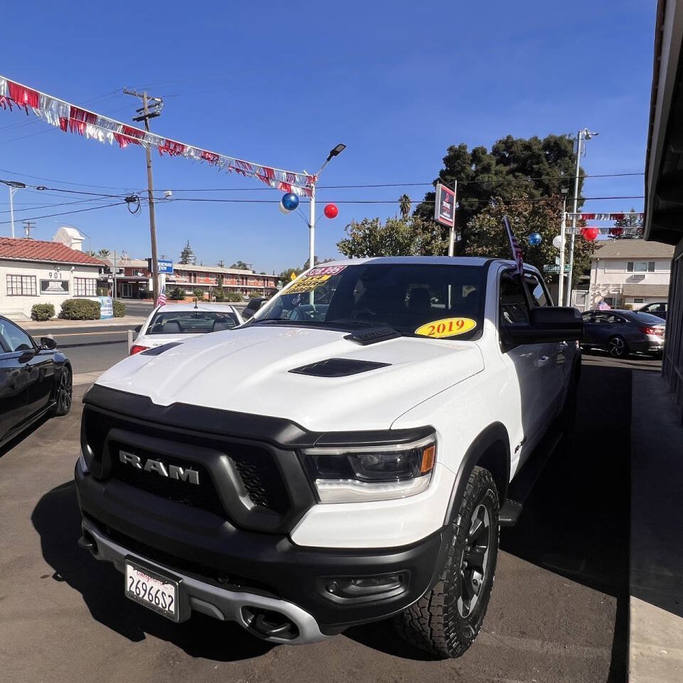 Used 2019 RAM 1500 Rebel w/ Rebel Level 2 Equipment Group AWD/4WD image 4