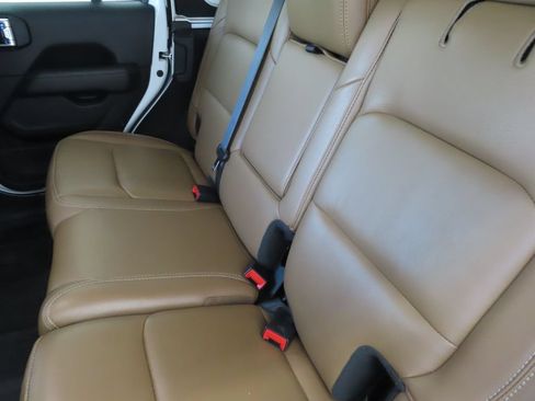 Used 2021 Jeep Wrangler Unlimited Rubicon w/ Uconnect 4C Nav & Sound Group AWD/4WD image 21