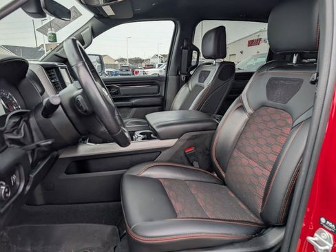 Used 2022 RAM 1500 Big Horn w/ Built-to-serve Edition image 15