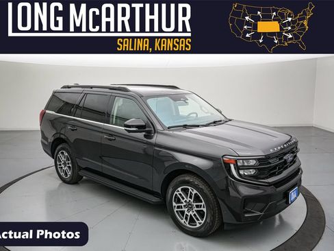 Certified 2025 Ford Expedition Active AWD/4WD image 1