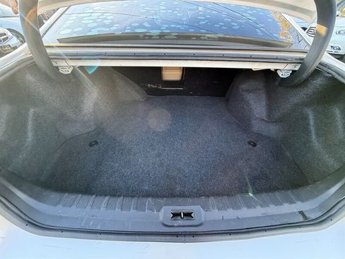 Used 2009 Buick Lucerne CXL w/ Driver Confidence Package image 11