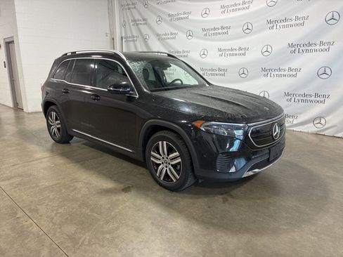 Used 2023 Mercedes-Benz EQB 300 4MATIC image 1