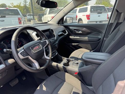 Used 2024 GMC Terrain SLE AWD/4WD image 11
