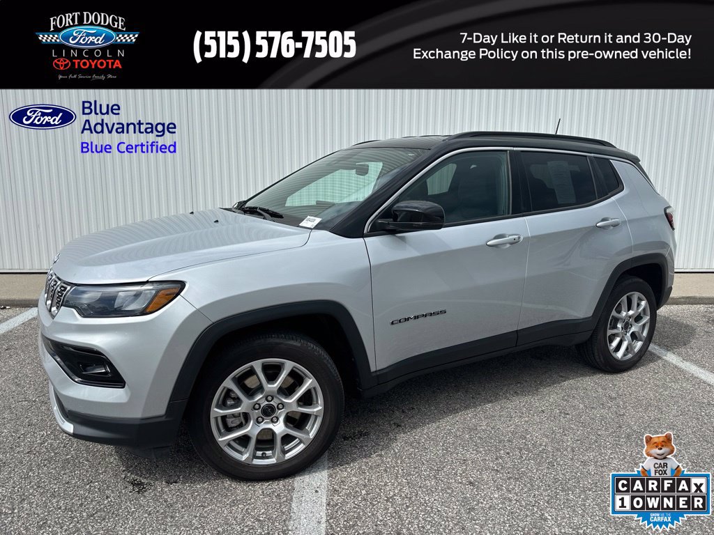 Used 2025 Jeep Compass Limited AWD/4WD image 1