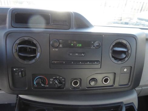 Used 2013 Ford E-350 and Econoline 350 XL image 14