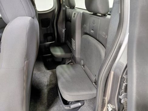 Used 2024 Nissan Frontier S w/ Technology Package RWD image 30