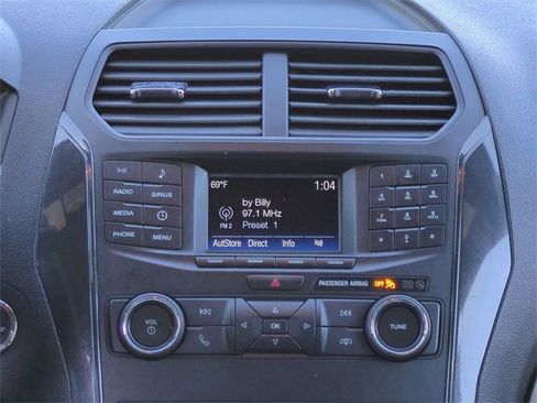 Used 2019 Ford Explorer XLT w/ Class III Trailer Tow Package image 19