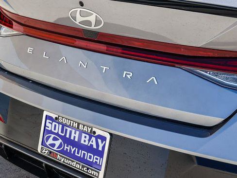 New 2026 Hyundai Elantra SEL Sport Premium FWD image 7