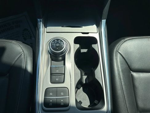 Used 2020 Ford Explorer XLT w/ Equipment Group 202A RWD image 37
