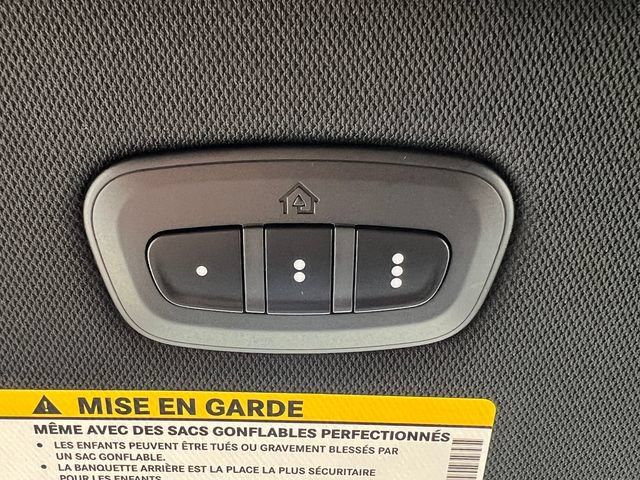 New 2027 Chrysler Pacifica Select FWD image 29