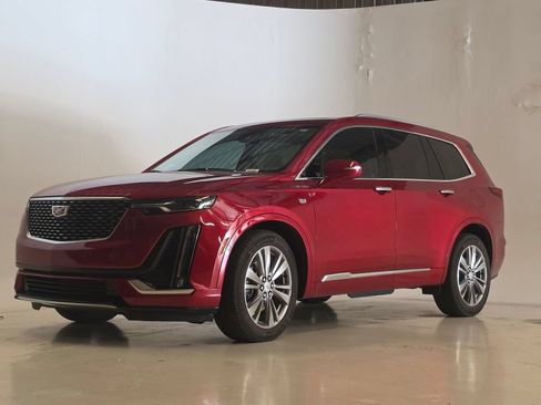Used 2024 Cadillac XT6 Premium Luxury FWD image 1