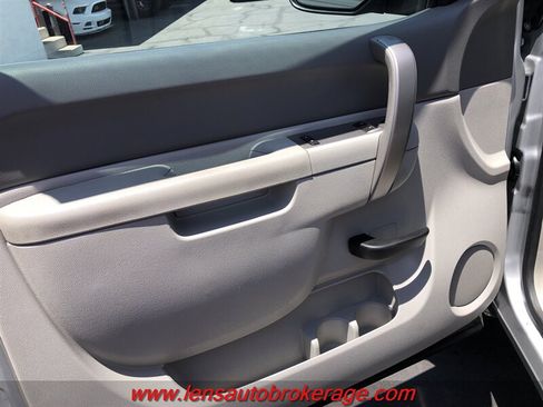 Used 2012 Chevrolet Silverado 1500 LT RWD image 9