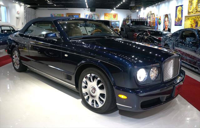 Used 2007 Bentley Azure RWD image 3