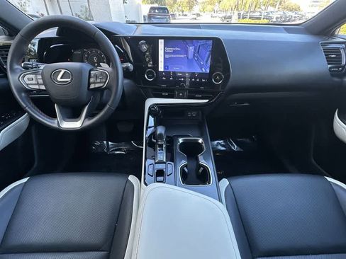 Used 2022 Lexus NX 250 FWD w/ Towing Package (2000 Lbs) image 25