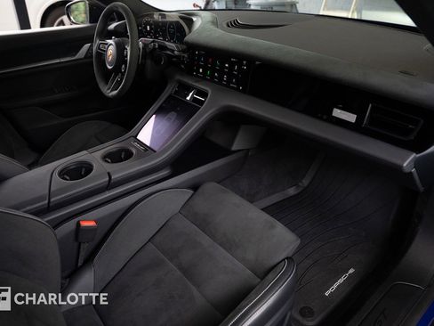 Used 2025 Porsche Taycan Turbo GT image 34