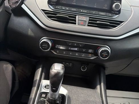 Used 2019 Nissan Altima 2.5 SV AWD/4WD image 18