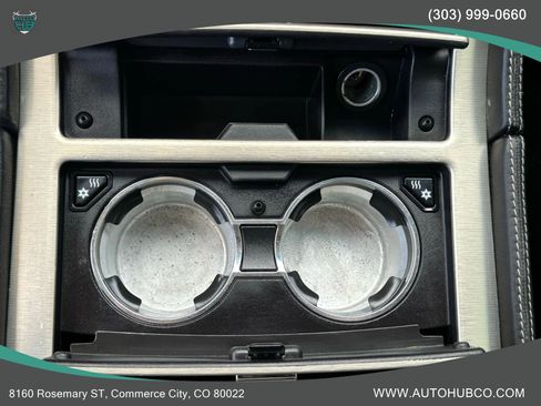 Used 2013 Cadillac Escalade Platinum AWD/4WD image 27