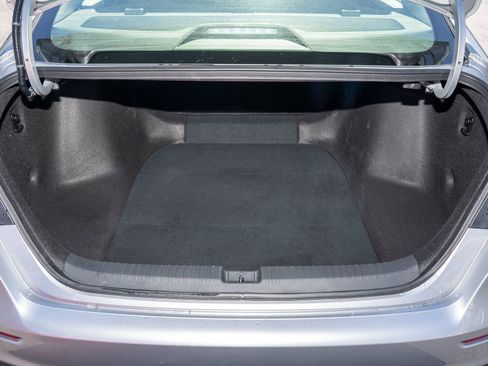 Used 2024 Honda Accord LX image 9