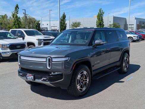 Used 2023 Rivian R1S Adventure AWD/4WD image 10