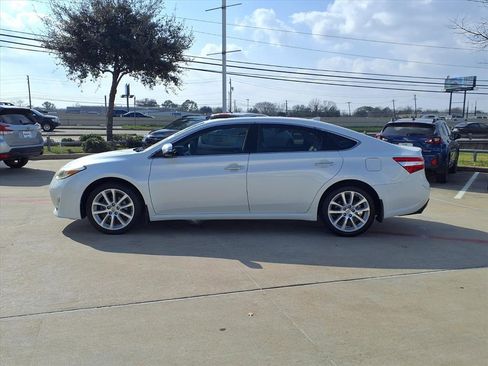 Used 2013 Toyota Avalon Limited image 8