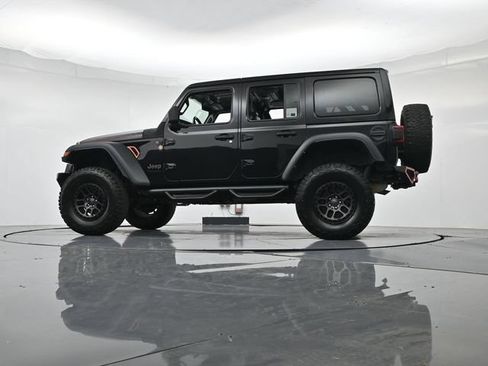 Used 2022 Jeep Wrangler Unlimited Rubicon w/ Xtreme Recon 35" Tire Package AWD/4WD image 44