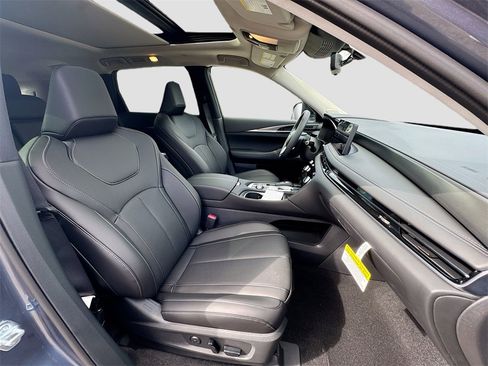 New 2026 INFINITI QX60 Luxe w/ Cargo Package image 31