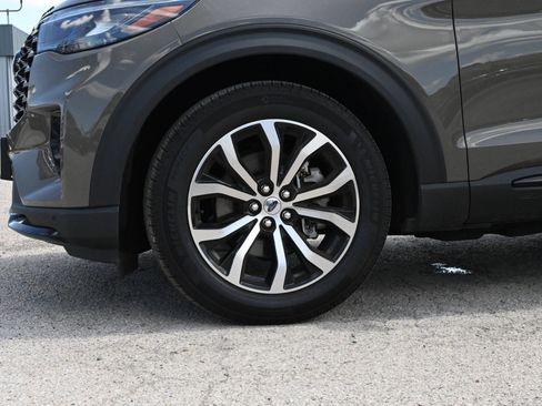 New 2026 Ford Explorer ST-Line w/ Premium Package RWD image 26