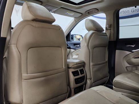 Certified 2019 Acura MDX w/ Technology & Entertainment image 15