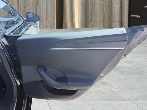 Used 2023 Tesla Model S Plaid image 42