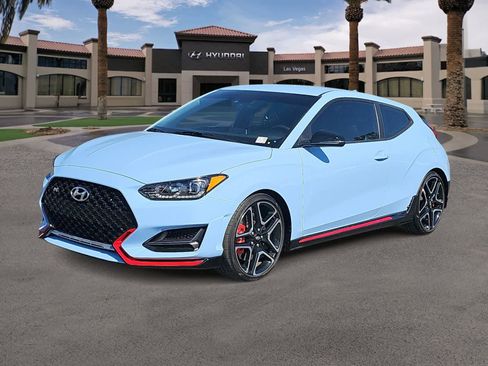 Used 2022 Hyundai Veloster N image 4