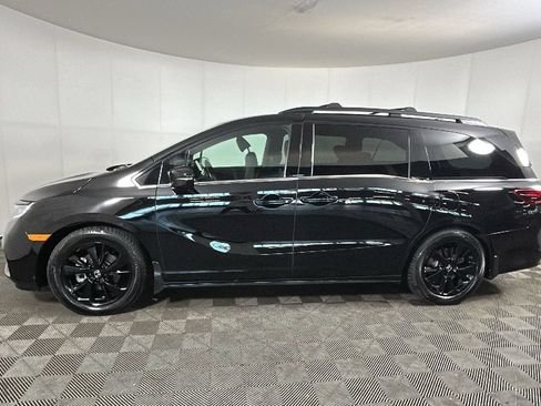 Used 2023 Honda Odyssey Sport image 5