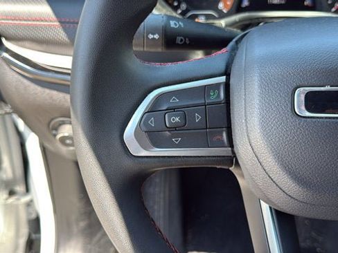 Used 2024 Jeep Compass Trailhawk AWD/4WD image 15