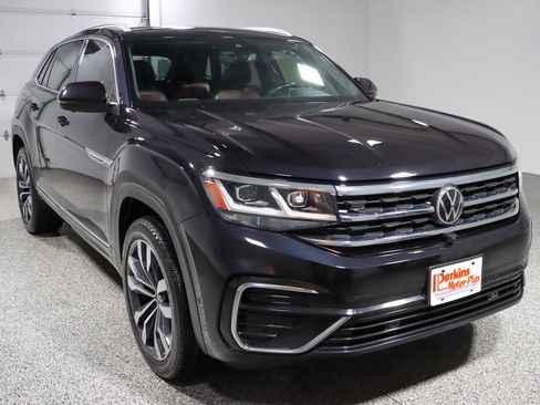 Used 2022 Volkswagen Atlas Cross Sport SEL Premium R-Line image 5