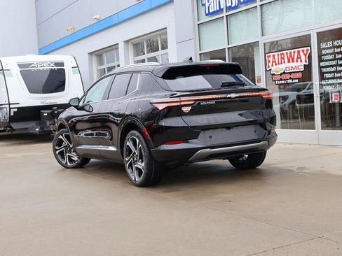 New 2026 Chevrolet Equinox EV LT image 37