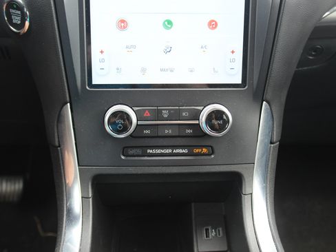 Used 2022 Ford Edge Titanium AWD/4WD image 12