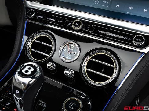 Used 2021 Bentley Continental GT Mulliner AWD/4WD image 29