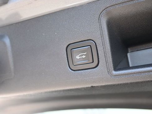 Used 2019 GMC Terrain SLE w/ Infotainment Package I image 19